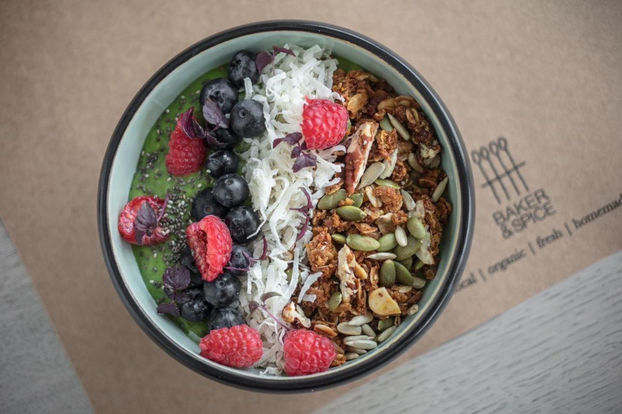 Shirvan Hotel City Yard Dschidda Exterior foto A smoothie bowl