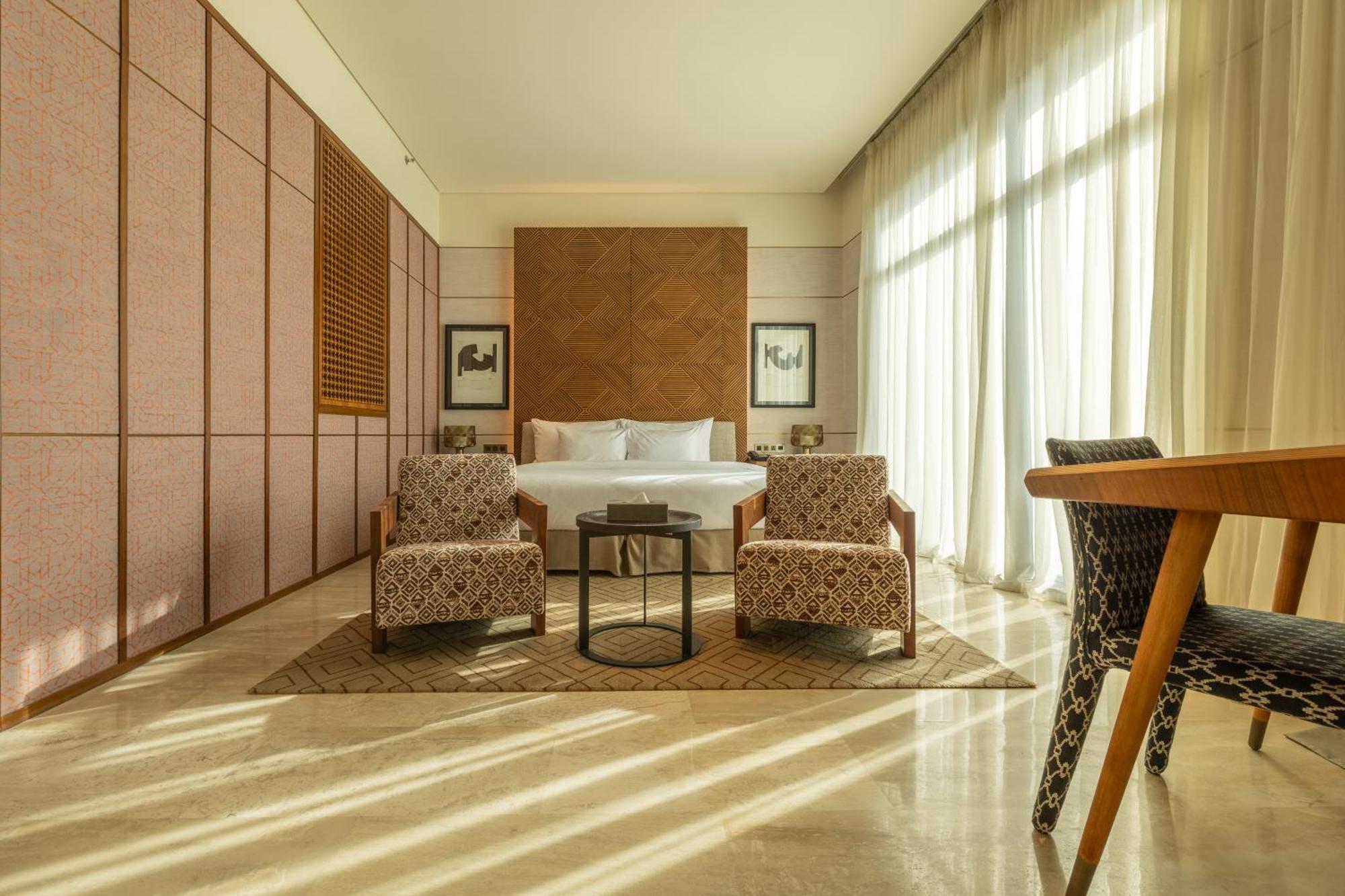 Shirvan Hotel City Yard Dschidda Exterior foto A bedroom at the hotel